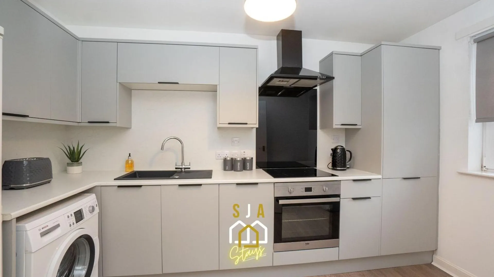 Pavlova House - Sja Stays - Modern 2 Bed Apartment Абердин 0*,