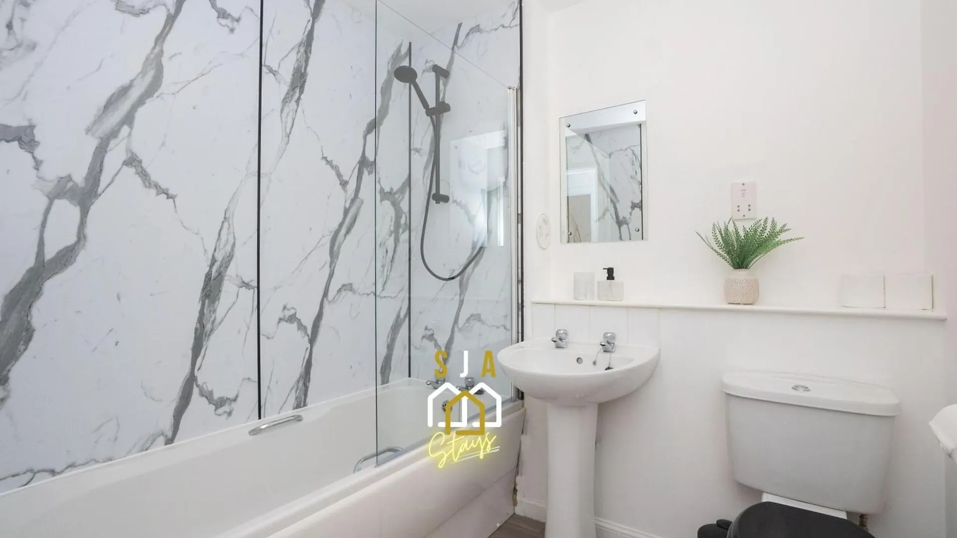 Pavlova House - Sja Stays - Modern 2 Bed Apartment Aberdeen