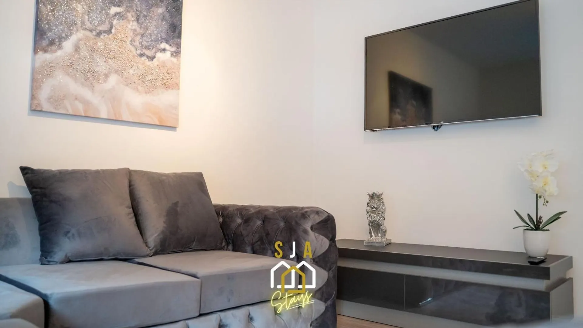 Pavlova House - Sja Stays - Modern 2 Bed Apartment Aberdeen